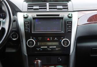 Подержанный автомобиль Toyota Camry Sedan 2014 года (12 фото)