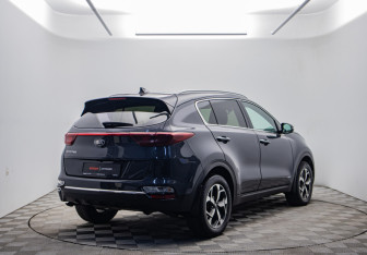 Подержанный автомобиль Kia Sportage 2018 года (5 фото)