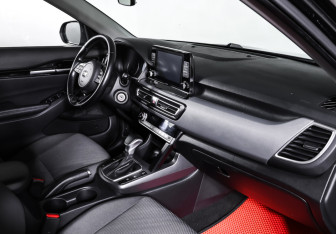 Подержанный автомобиль Kia Seltos 2020 года (11 фото)