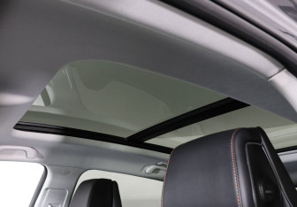 Подержанный автомобиль Changan UNI-K 2023 года (13 фото)