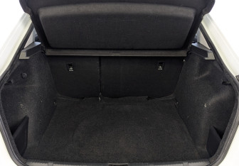 Подержанный автомобиль Skoda Rapid Liftback 2021 года (10 фото)