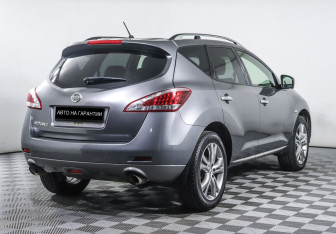 Подержанный автомобиль Nissan Murano Suv 2014 года (3 фото)