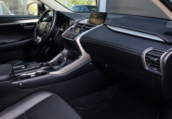 Подержанный автомобиль Lexus NX 2016 года (7 фото)