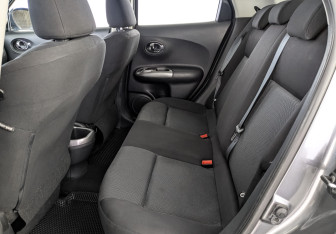 Подержанный автомобиль Nissan Juke 2014 года (18 фото)