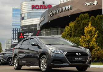 Подержанный автомобиль Hyundai i40 Sedan 2015 года (2 фото)