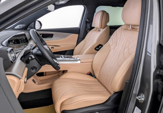 Подержанный автомобиль Jaecoo J8 2024 года (20 фото)