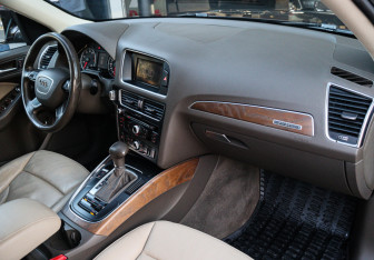 Подержанный автомобиль Audi Q5 2013 года (7 фото)