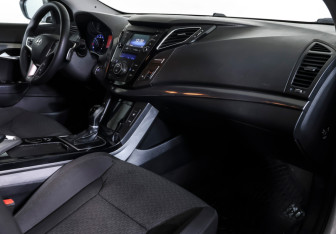 Подержанный автомобиль Hyundai i40 Sedan 2013 года (10 фото)