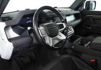 Подержанный автомобиль Land Rover Defender Suv 2020 года (13 фото)