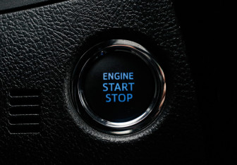 Подержанный автомобиль Toyota Corolla Sedan 2016 года (17 фото)