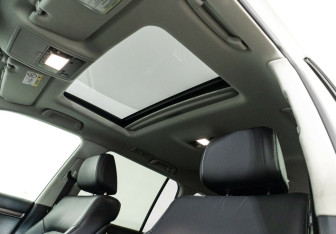 Подержанный автомобиль Toyota Land Cruiser Suv 2015 года (21 фото)