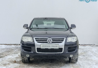 Подержанный автомобиль Volkswagen Touareg 2008 года (2 фото)
