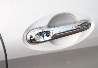 Подержанный автомобиль Nissan Note 2016 года (12 фото)