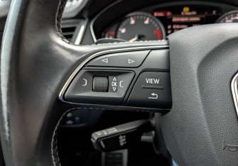 Подержанный автомобиль Audi SQ5 2019 года (26 фото)