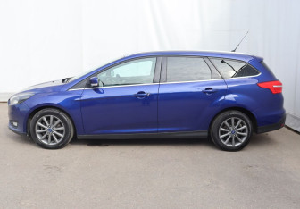Подержанный автомобиль Ford Focus Wagon 2016 года (8 фото)