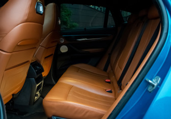 Подержанный автомобиль BMW X6 M 2016 года (9 фото)