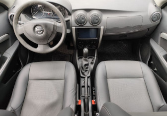 Подержанный автомобиль Nissan Almera Sedan 2014 года (10 фото)