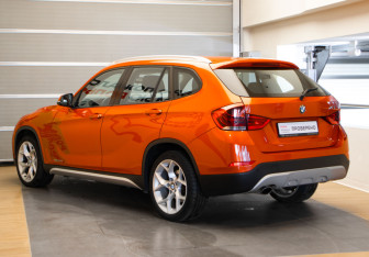 Подержанный автомобиль BMW X1 2012 года (6 фото)