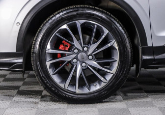 Подержанный автомобиль Geely Coolray 2021 года (10 фото)