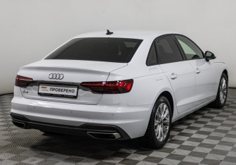 Подержанный автомобиль Audi A4 Sedan 2022 года (5 фото)