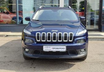 Подержанный автомобиль Jeep Cherokee 2014 года (2 фото)