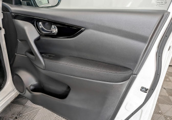 Подержанный автомобиль Nissan Qashqai 2018 года (22 фото)