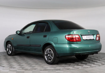 Подержанный автомобиль Nissan Almera Sedan 2003 года (4 фото)