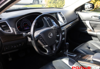 Подержанный автомобиль Nissan Teana 2011 года (10 фото)