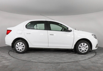 Подержанный автомобиль Renault Logan Sedan 2017 года (4 фото)