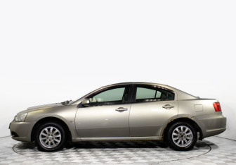 Подержанный автомобиль Mitsubishi Galant Sedan 2008 года (8 фото)