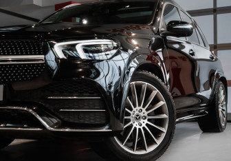 Подержанный автомобиль Mercedes-Benz GLE 2021 года (31 фото)