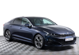 Подержанный автомобиль Kia K5 2021 года (3 фото)