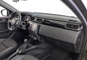 Подержанный автомобиль Renault Arkana 2019 года (13 фото)