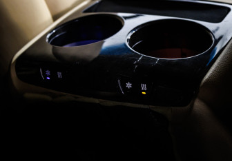 Подержанный автомобиль Kia Carnival 2019 года (17 фото)