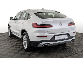 Подержанный автомобиль BMW X4 2023 года (7 фото)