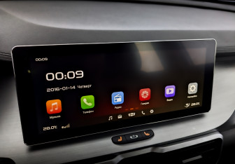 Подержанный автомобиль Geely Coolray 2022 года (25 фото)