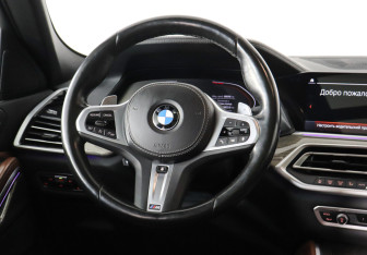 Подержанный автомобиль BMW X6 2022 года (15 фото)