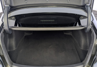 Подержанный автомобиль Toyota Corolla Sedan 2020 года (10 фото)