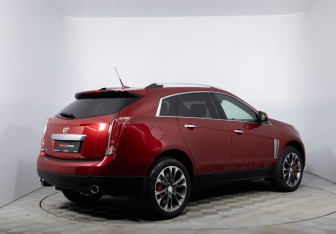 Подержанный автомобиль Cadillac SRX 2013 года (5 фото)
