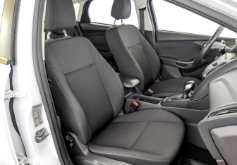 Подержанный автомобиль Ford Focus Hatchback 2018 года (23 фото)