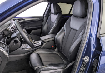Подержанный автомобиль BMW X4 2019 года (20 фото)