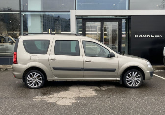 Подержанный автомобиль LADA (ВАЗ) Largus Wagon 2020 года (4 фото)