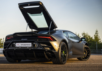 Подержанный автомобиль Lamborghini Huracán Coupe 2019 года (13 фото)