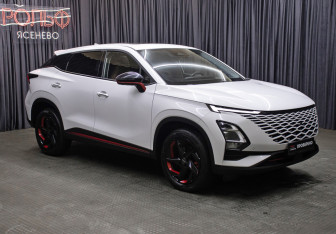 Подержанный автомобиль Omoda C5 2023 года (3 фото)