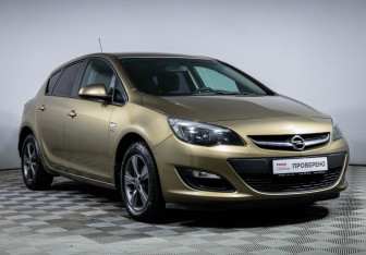 Подержанный автомобиль Opel Astra Hatchback 2013 года (3 фото)
