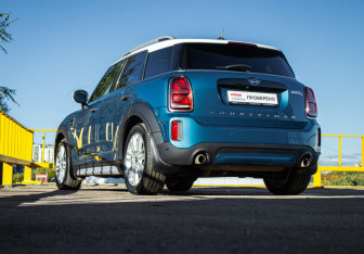 Подержанный автомобиль MINI Countryman 2020 года (6 фото)