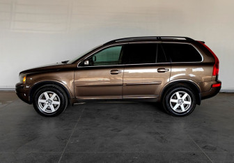 Подержанный автомобиль Volvo XC90 2012 года (7 фото)