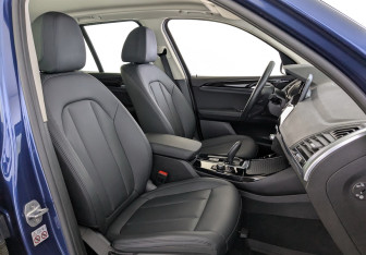 Подержанный автомобиль BMW X3 2020 года (25 фото)