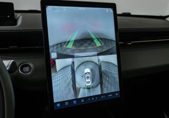 Подержанный автомобиль Changan Lamore 2023 года (14 фото)