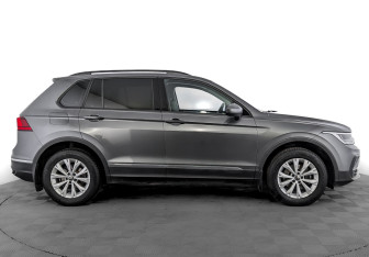 Подержанный автомобиль Volkswagen Tiguan 2021 года (4 фото)